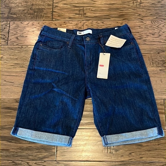 NWT Levi’s Bermuda Shorts Size 10/30 - Picture 1 of 16